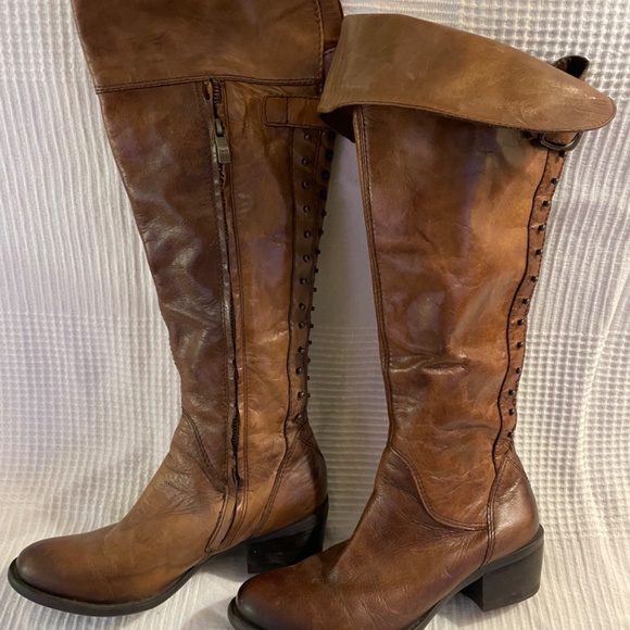 Vintage Vince Camuto boots - Picture 2 of 4